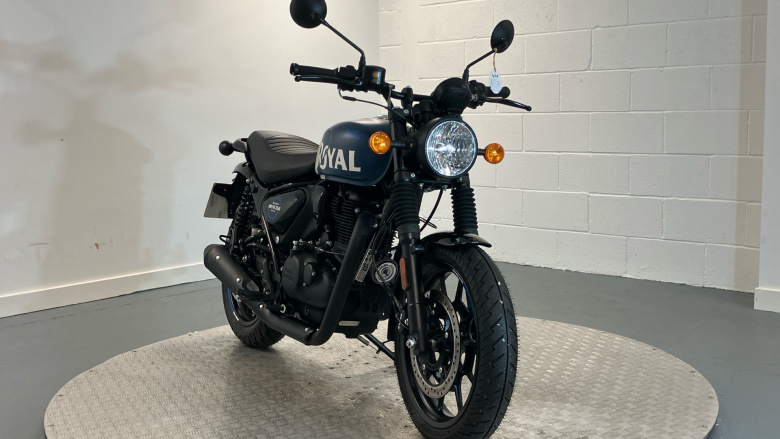 Royal Enfield Hntr 350 Rebel Red (23MY)